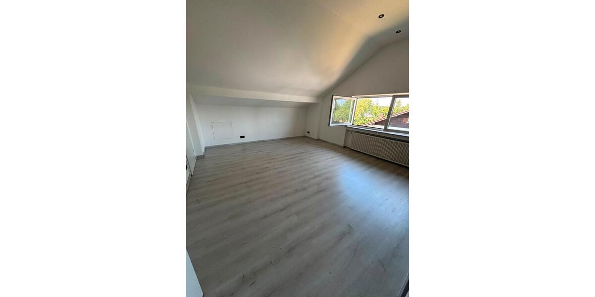 Dachgeschoßwohnung Rosenheim Aising - 3 Zimmer, 65 m&sup2;, 273.000&euro; | Angebot:27223271
