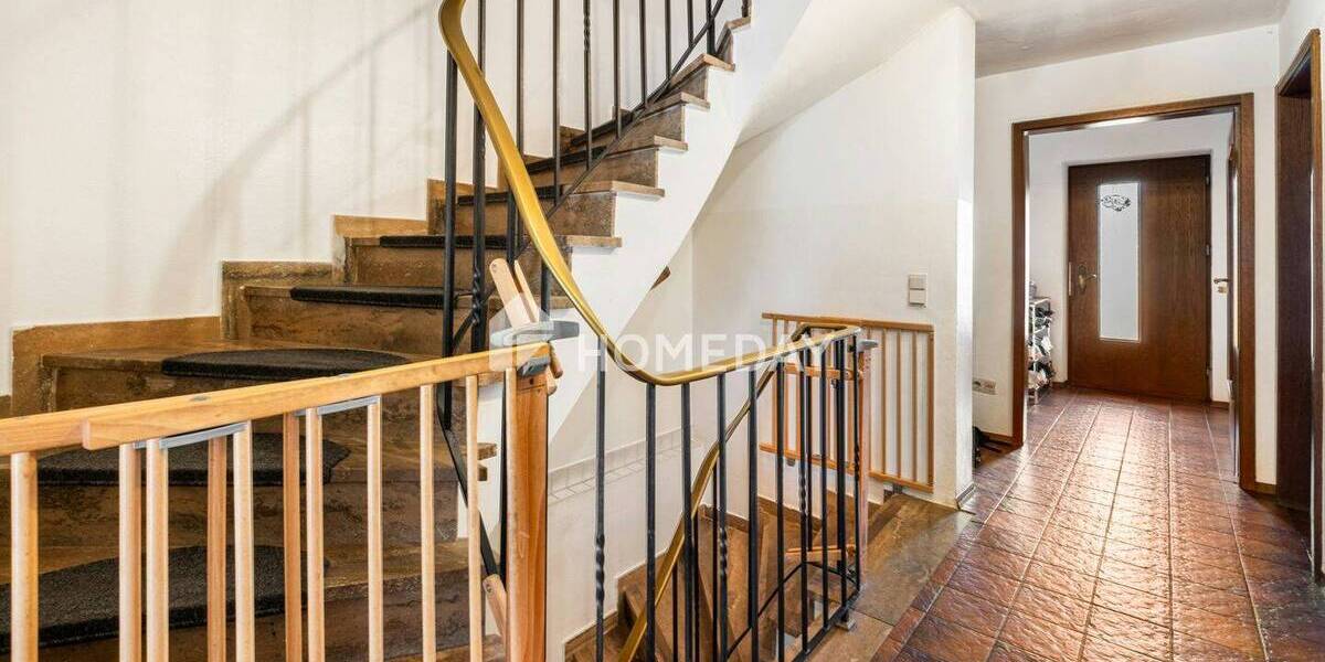 Reihenmittelhaus Kolbermoor - 7 Zimmer, 170 m&sup2;, 647.000&euro; | Angebot:26257537
