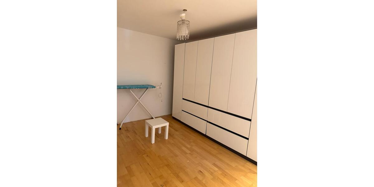 Einfamilienhaus Rosenheim Innenstadt - 7 Zimmer, 150 m&sup2;, 3.000&euro; | Angebot:26614458
