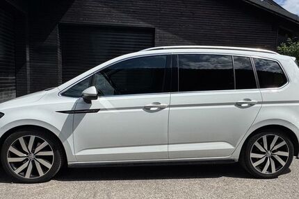 VW Touran 178.000 km 15.600 &euro; Rohrdorf 83101