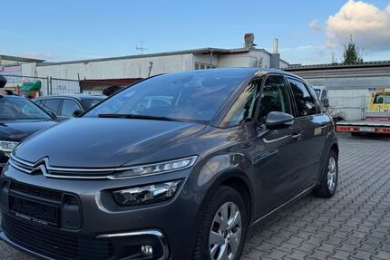 Citroen C4 Picasso 98.000 km 8.999 &euro; Rosenheim 83026