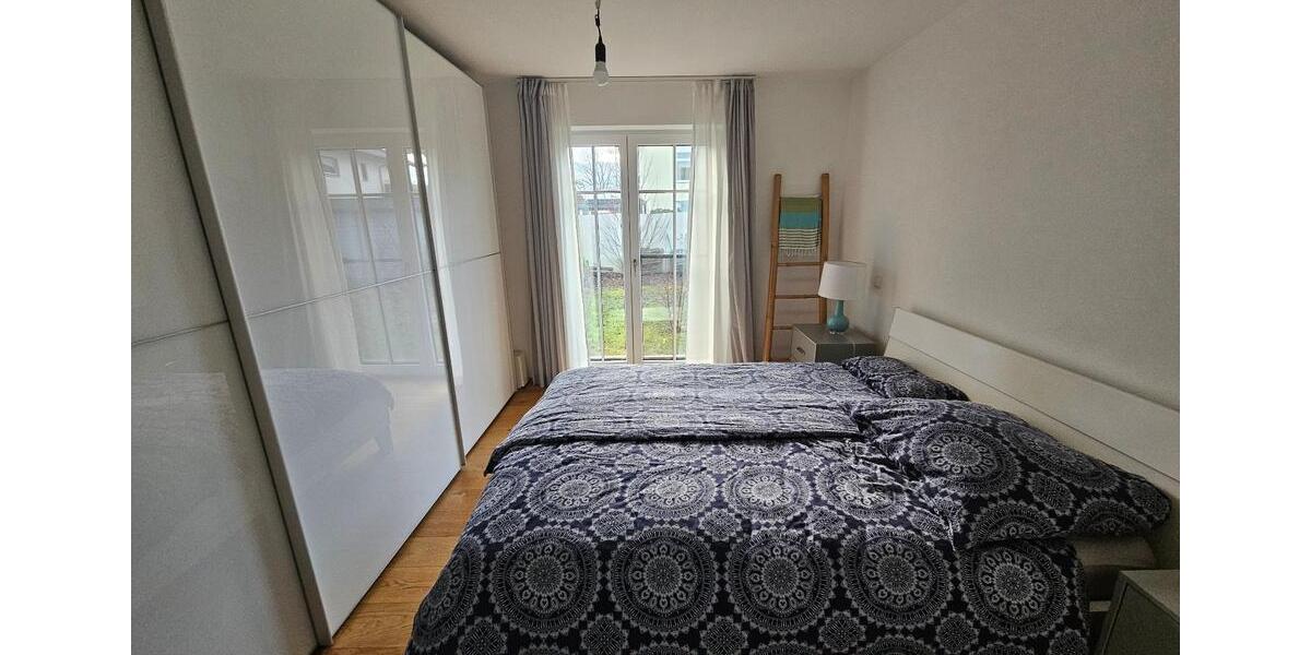 Erdgeschoßwohnung Übersee - 3 Zimmer, 100 m&sup2;, 2.300&euro; | Angebot:25756827