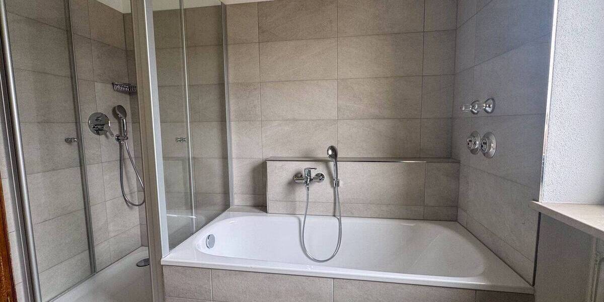 Etagenwohnung Stephanskirchen Schloßberg - 3 Zimmer, 101 m&sup2;, 430.000&euro; | Angebot:26017027