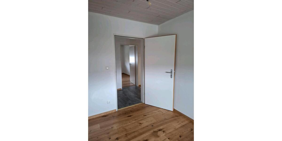 Etagenwohnung Feldkirchen-Westerham Westerham - 5.5 Zimmer, 105 m&sup2;, 1.750&euro; | Angebot:25417767