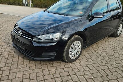 VW Golf 266.000 km 7.600 &euro; Rosenheim 83026