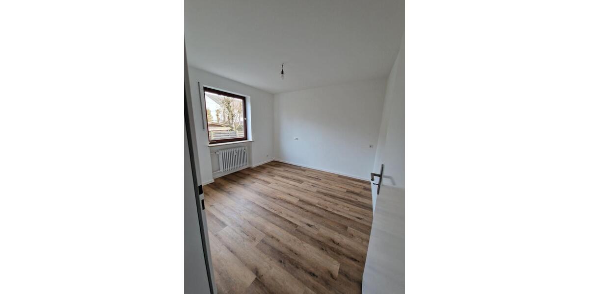 Erdgeschoßwohnung Bruckmühl - 3.5 Zimmer, 95 m&sup2;, 1.450&euro; | Angebot:26226835