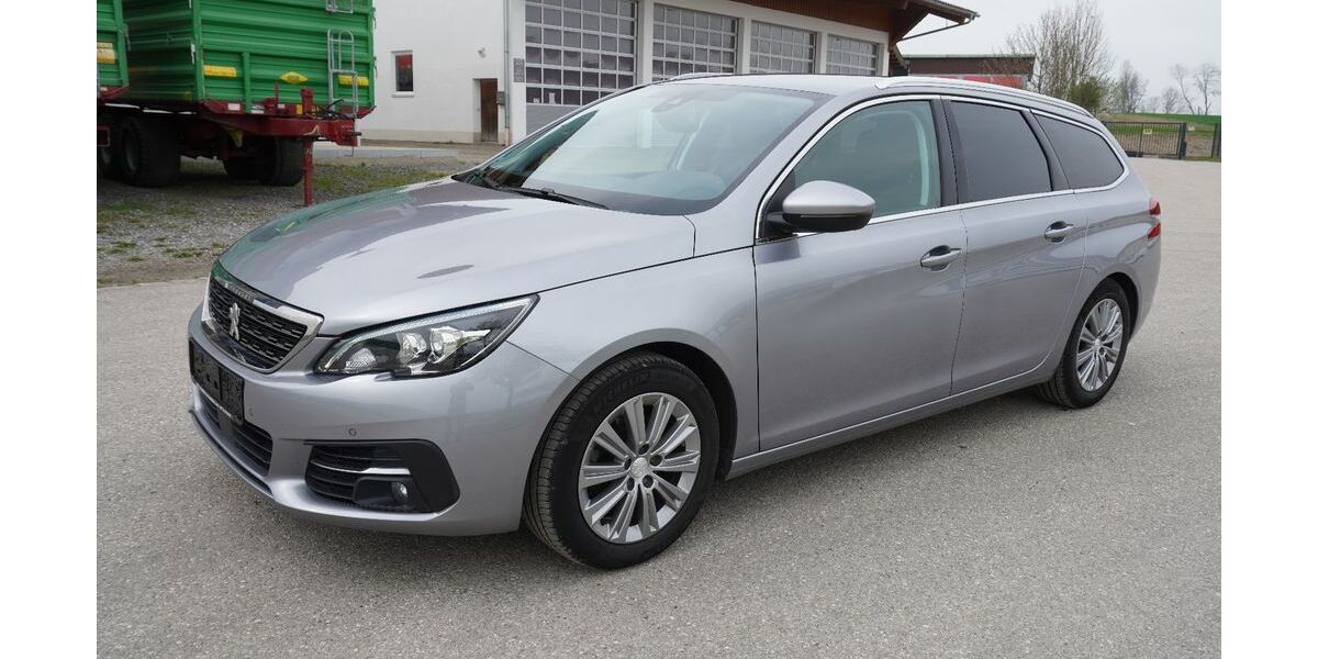 Peugeot 308 139.900 km 8.990 &euro; Griesstätt 83556