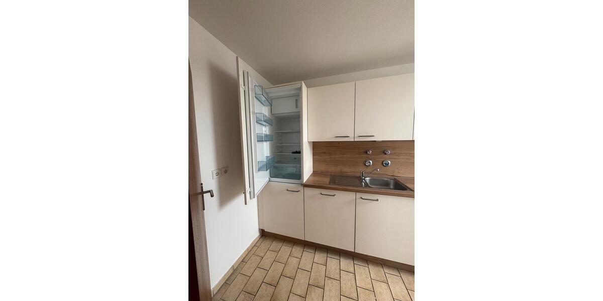 Dachgeschoßwohnung Rosenheim Innenstadt - 2 Zimmer, 74 m&sup2;, 1.320&euro; | Angebot:26592815