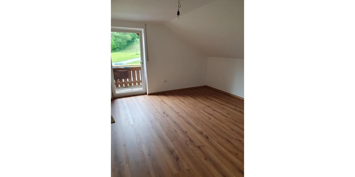 Etagenwohnung Rohrdorf - 3.5 Zimmer, 78 m&sup2;, 1.125&euro; | Angebot:26560505