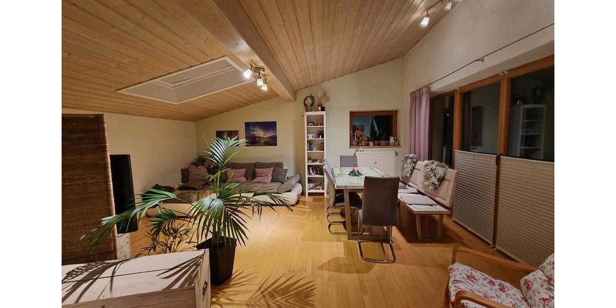 Etagenwohnung Albaching - 3 Zimmer, 100 m&sup2;, 950&euro; | Angebot:25497514