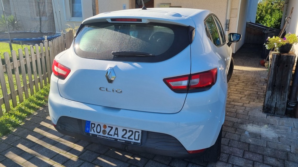 Renault Clio 86.000 km 6.700 &euro; Prutting 83134