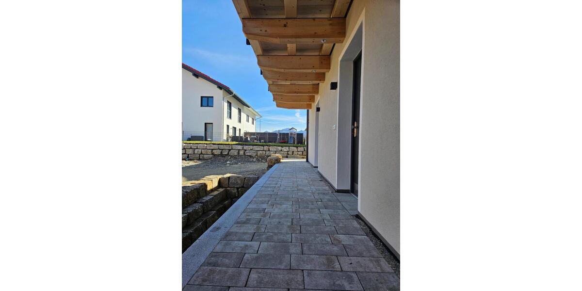 Erdgeschoßwohnung Staudach-Egerndach Egerndach - 3 Zimmer, 101 m&sup2;, 1.610&euro; | Angebot:25286803