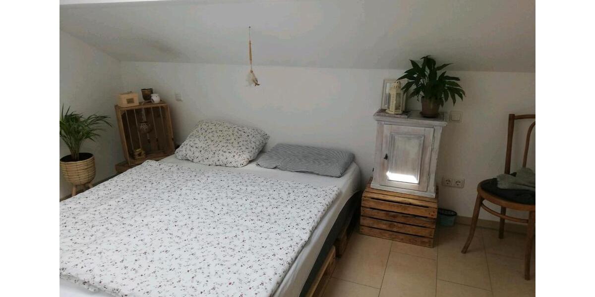 Dachgeschoßwohnung Emmering - 3 Zimmer, 82 m&sup2;, 1.130&euro; | Angebot:25964176