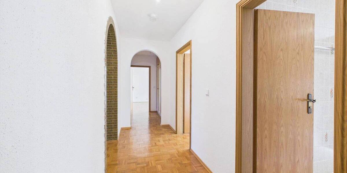 Etagenwohnung Ebersberg - 3 Zimmer, 98 m&sup2;, 1.500&euro; | Angebot:26687087