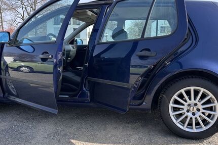VW Golf 187.000 km 2.299 &euro; Rosenheim 83024