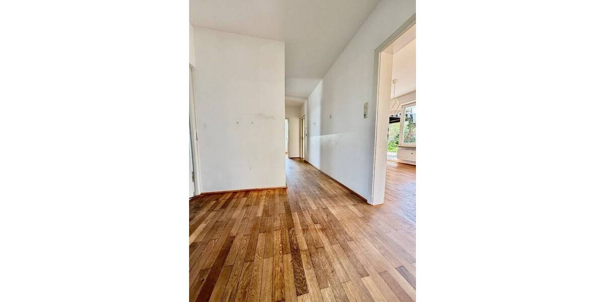 Mehrfamilienhaus, Wohnhaus Stephanskirchen Schloßberg - 7 Zimmer, 200 m&sup2;, 1.050.000&euro; | Angebot:25665216