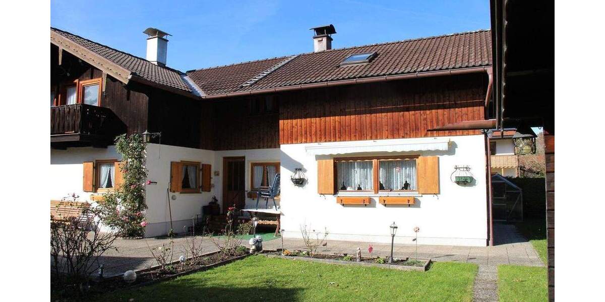 Einfamilienhaus Hausham - 8 Zimmer, 162 m&sup2;, 890.000&euro; | Angebot:25657515