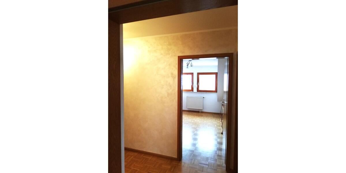 Dachgeschoßwohnung Prien am Chiemsee - 3 Zimmer, 77 m&sup2;, 275.000&euro; | Angebot:25341875