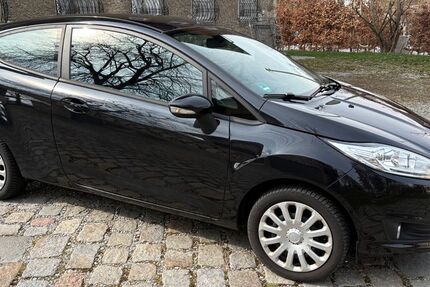 Ford Fiesta 110.000 km 5.200 &euro; Rosenheim 83024