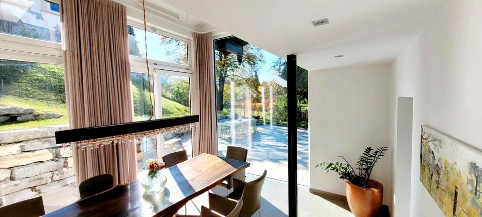 Einfamilienhaus Gstadt am Chiemsee - 7 Zimmer, 231 m&sup2;, 1.175.000&euro; | Angebot:26698021
