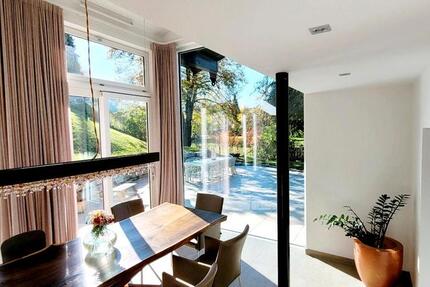 Haus Gstadt am Chiemsee - 7 Zimmer, 231 m&sup2;, 1.175.000&euro; | Angebot:26698021