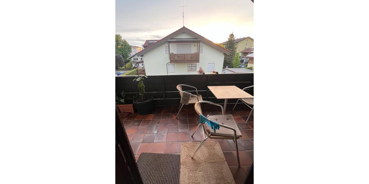 Dachgeschoßwohnung Rosenheim Aising - 2 Zimmer, 70 m&sup2;, 1.200&euro; | Angebot:26602940
