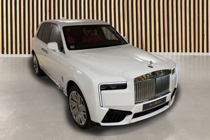 Rolls Royce Cullinan 3.946 km 449.990 &euro; Forsting 83539