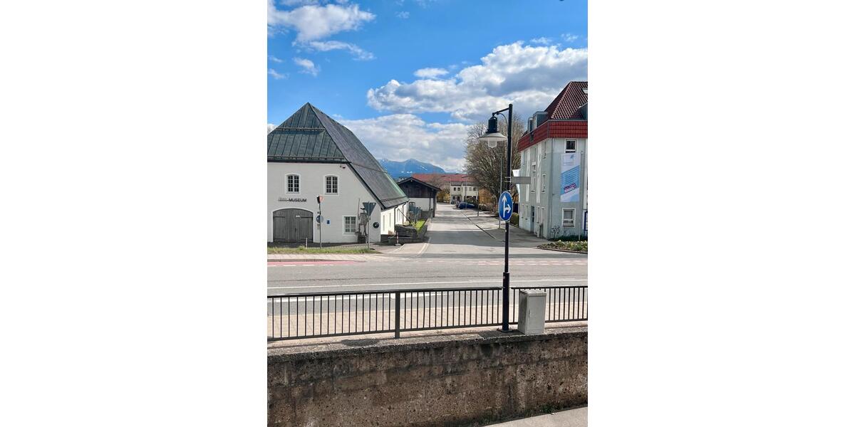 Etagenwohnung Rosenheim Aising - 2 Zimmer, 75 m&sup2;, 1.150&euro; | Angebot:26025711