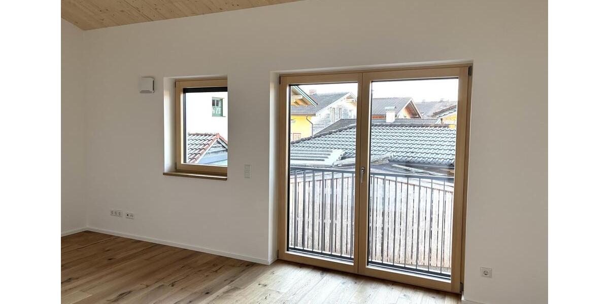 Doppelhaushälfte Raubling - 4 Zimmer, 133 m&sup2;, 2.150&euro; | Angebot:23644892