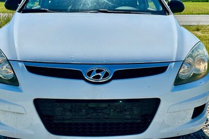 Hyundai i30 86.990 km 2.999 &euro; Großkarolinenfeld 83109