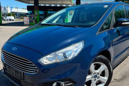 Ford S-Max 182.439 km 8.999 &euro; Rosenheim 83026