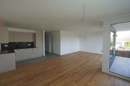 Wohnung Kolbermoor - 4 Zimmer, 108 m&sup2;, 1.850&euro; | Angebot:27033023