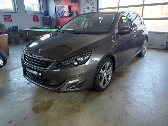 Peugeot 308 116.400 km 9.990 &euro; Tuntenhausen 83104