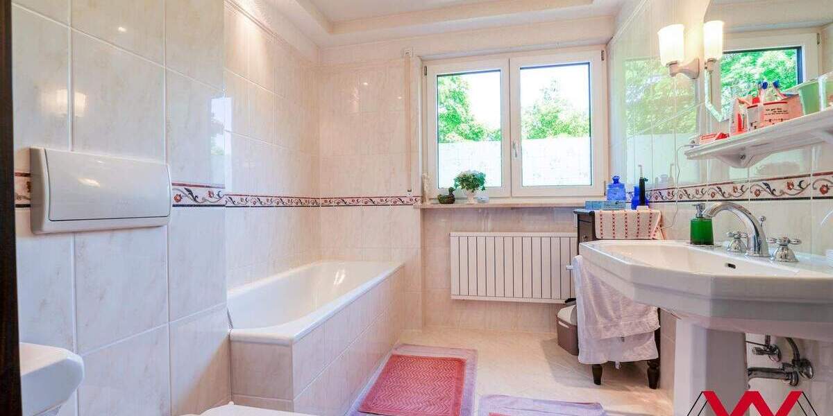 Reihenmittelhaus Ebersberg - 4 Zimmer, 160 m&sup2;, 698.000&euro; | Angebot:25662836