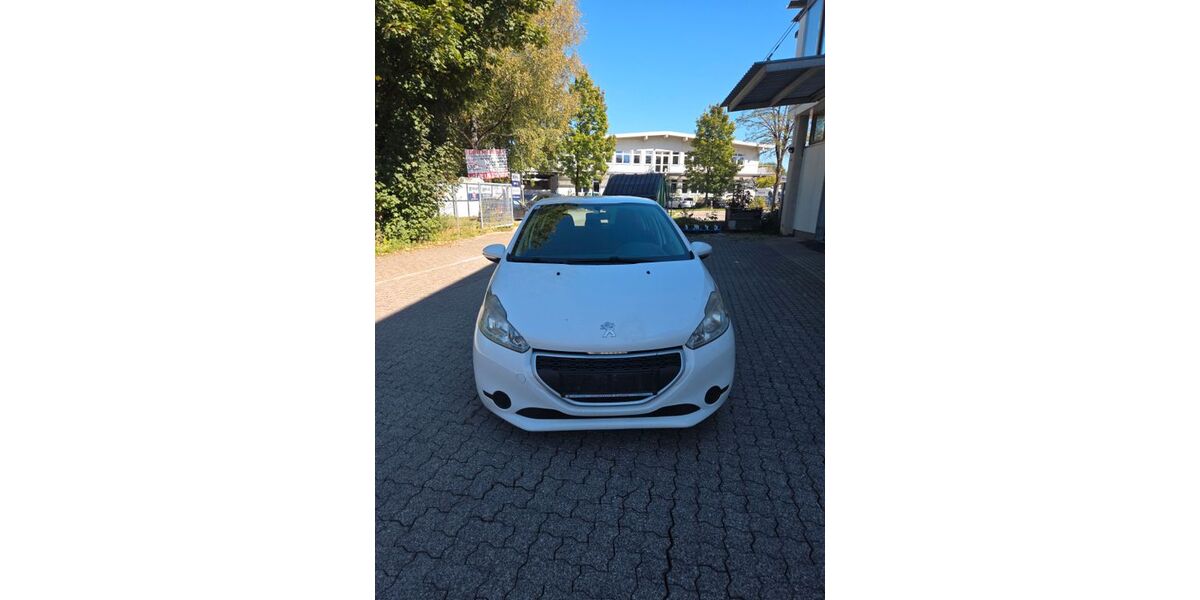 Peugeot 208 260.000 km 2.200 &euro; Rosenheim 83026