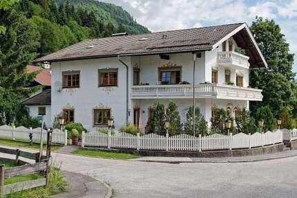 Haus Aschau im Chiemgau Haindorf - 12 Zimmer, 330 m&sup2;, 1.245.000&euro; | Angebot:26422729
