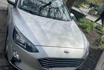 Ford Focus 86.200 km 14.300 &euro; Rosenheim 83024