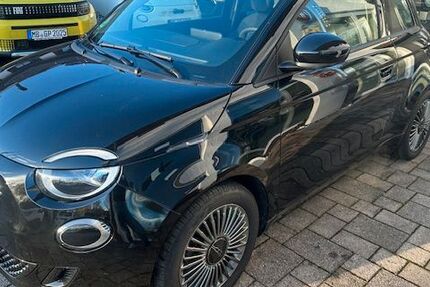 Fiat 500e 12.361 km 18.900 &euro; Miesbach 83714