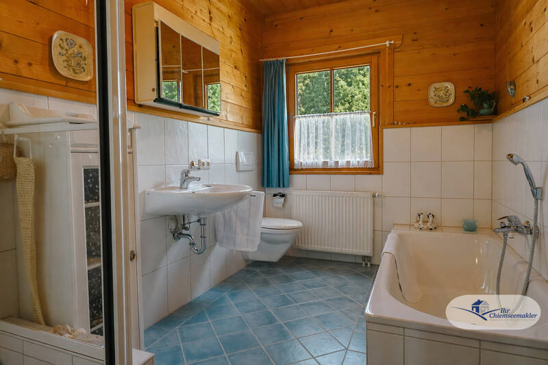 Einfamilienhaus Bernau am Chiemsee Weisham - 4 Zimmer, 160 m&sup2;, 998.000&euro; | Angebot:26402327