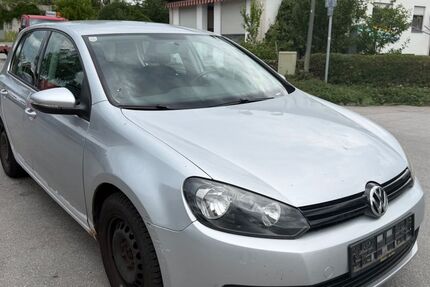 VW Golf 221.000 km 1.999 &euro; Rosenheim 83024