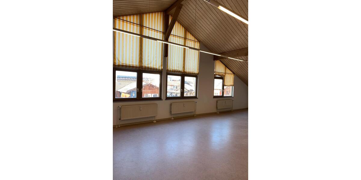 Gewerbeobjekt Söchtenau - 1.500&euro; | Angebot:25363066