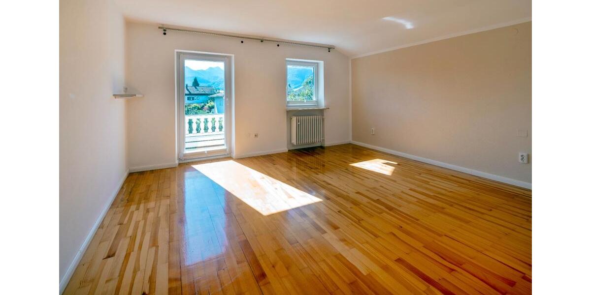 Einfamilienhaus Bernau am Chiemsee - 4 Zimmer, 170 m&sup2;, 2.500&euro; | Angebot:26300238