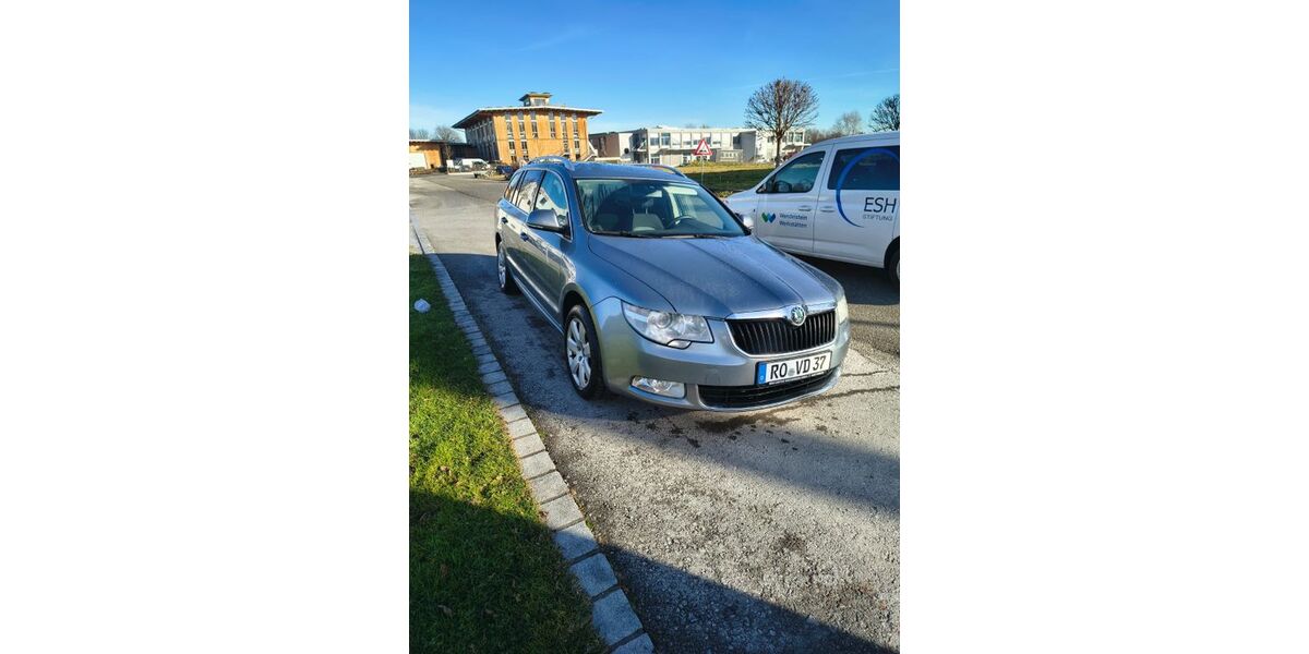 Skoda Superb 213.000 km 4.099 &euro; Rosenheim 83022