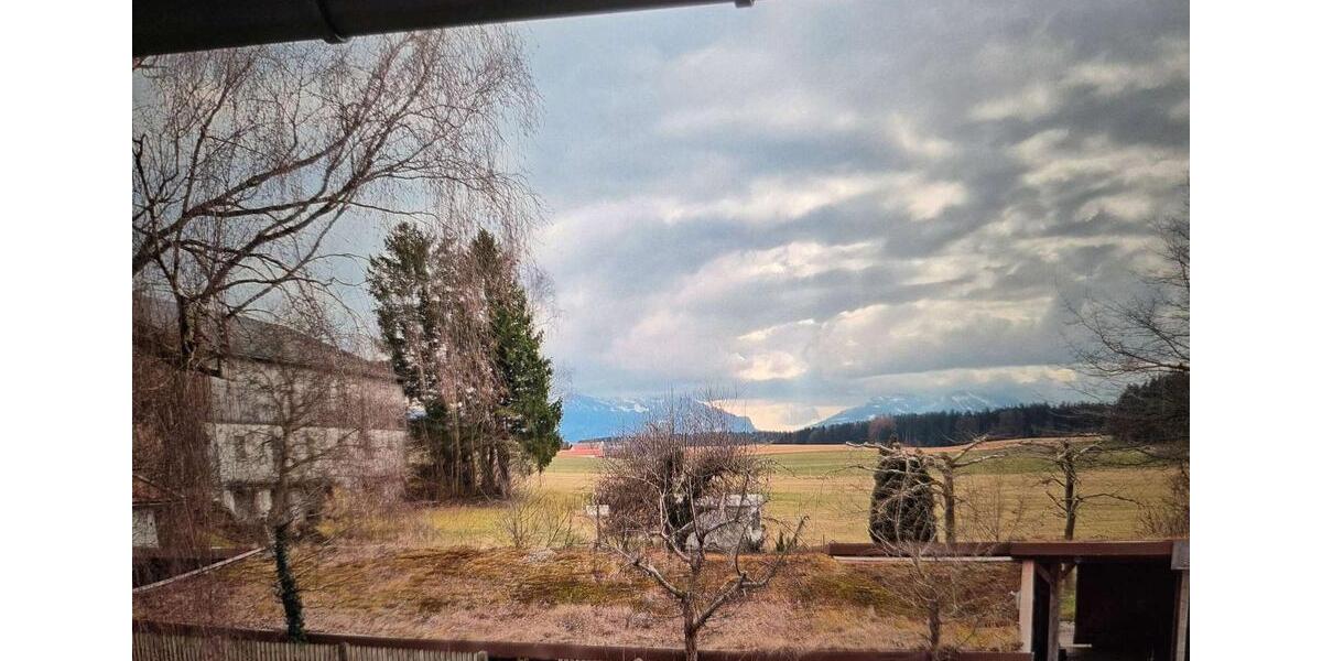 Etagenwohnung Gstadt am Chiemsee - 3 Zimmer, 100 m&sup2;, 1.100&euro; | Angebot:25052153