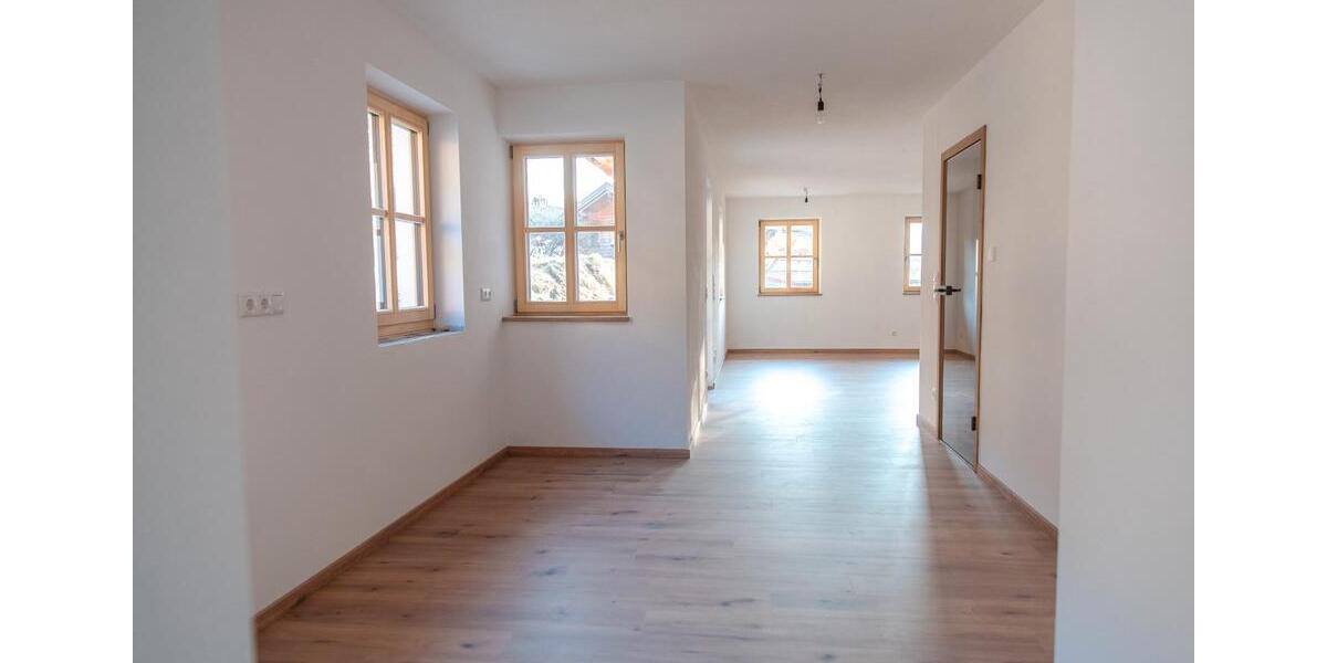 Doppelhaushälfte Marquartstein - 4 Zimmer, 120 m&sup2;, 2.170&euro; | Angebot:26026459