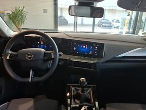 Opel Astra L Sports Tourer Enjoy 1,2 6MT 18.555 km 18.666 &euro; Miesbach 83714