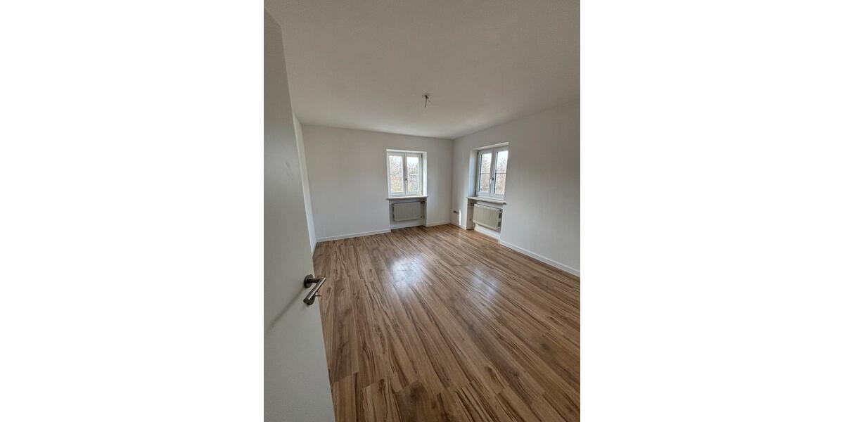 Doppelhaushälfte Soyen - 5 Zimmer, 130 m&sup2;, 1.700&euro; | Angebot:25948198