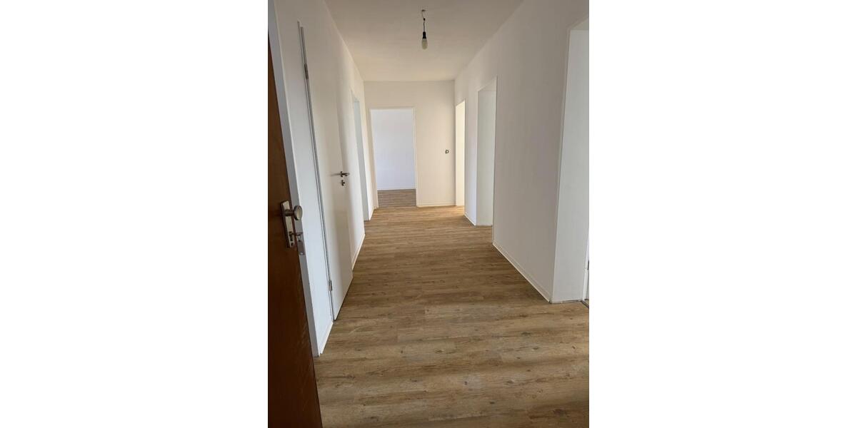 Etagenwohnung Kirchseeon - 4 Zimmer, 86 m&sup2;, 1.490&euro; | Angebot:25933645