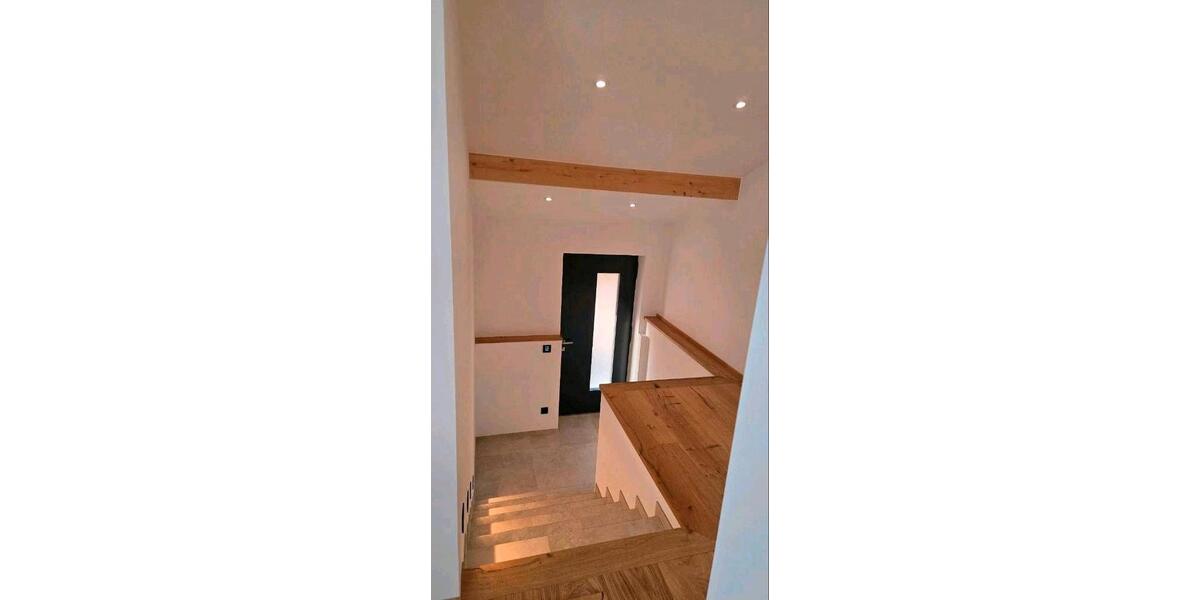 Etagenwohnung Bruckmühl - 2 Zimmer, 88 m&sup2;, 1.550&euro; | Angebot:26525679