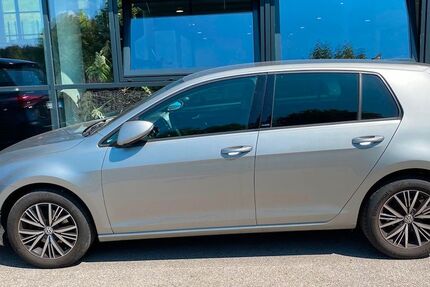 VW Golf 162.000 km 8.900 &euro; Bad Aibling 83043
